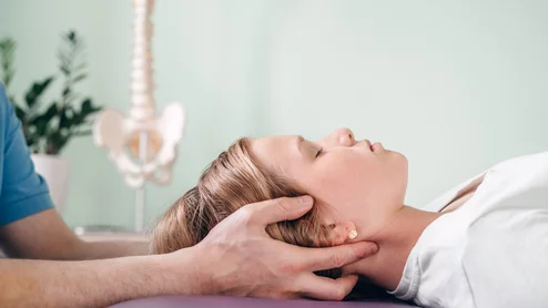 chiropractor chiropractic spine back pain