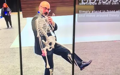 Example of a skeleton superimposed and fused with a patient so as they move, the bones can be seen moving with them. The MediMirror demonstrated this at RSNA 2022 this week to show how the technology can be used for patient education. They can also fuse CT segmented images such as various organs or a collection of anatomy to show the patient where issues are located and how they can be treated. #RSNA #RSNA22
